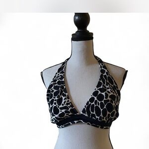 Stylish Black and White Bikini Top